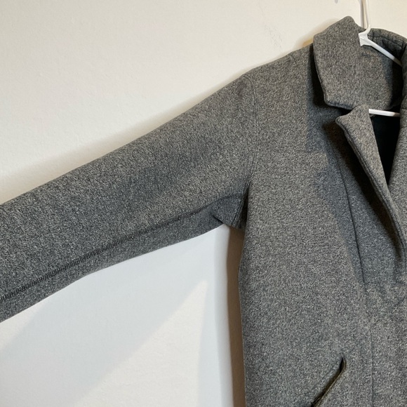 Lululemon Cozy Car Two Buttoned Coat Collared Side Pockets Heather Grey - Picture 8 of 16